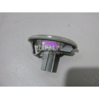 Повторитель на крыло белый Mazda Mazda 2 (DE) (2007 - 2014) GJ6A51120E