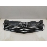 Решетка радиатора GM Astra H / Family (2004 - 2015) 93191829