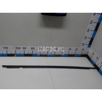 Накладка стекла переднего правого Toyota CorollaVerso (2004 - 2009) 7571064010