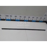 Накладка стекла заднего левого Toyota CorollaVerso (2004 - 2009) 681740F010