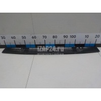 Решетка в капот VAG Transporter T4 (1991 - 1996) 701819103