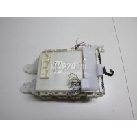 Блок предохранителей Toyota Auris (E15) (2006 - 2012) 8273002510