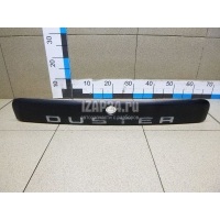 Накладка двери багажника Renault Duster (2012 - ) 848106135R