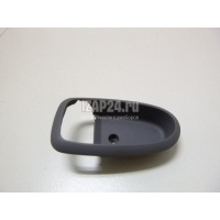 Накладка ручки внутренней Hyundai-Kia Elantra (2000 - 2006) 836212D000LT