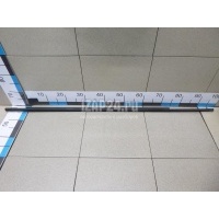 Накладка стекла переднего правого Land Rover Discovery III (2004 - 2009) CGE000482