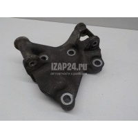 Кронштейн генератора Renault Sandero 2014 117102915R