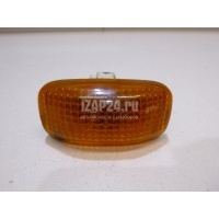 Повторитель на крыло желтый Nissan Primera P11E (1996 - 2002) 261609F000