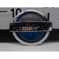 Эмблема на крышку багажника Nissan Pathfinder (R51) (2005 - 2014) 90891EB300