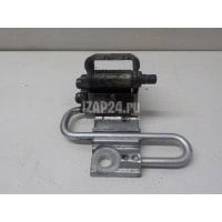 Петля двери задней правой нижняя VAG Leon (1M1) (1999 - 2006) 1J4833412C
