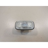 Повторитель на крыло белый Nissan Almera Classic (B10) (2006 - 2013) 26160-95f0a