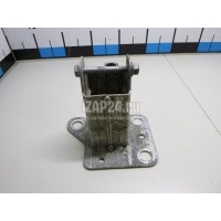 Кронштейн усилителя переднего бампера правый Renault Megane II (2003 - 2009) 8200011107