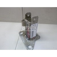 Кронштейн усилителя переднего бампера правый Renault Megane II (2003 - 2009) 8200011107