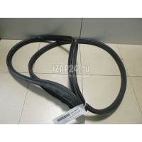 Уплотнитель двери Renault Megane II (2003 - 2009) 8200077500