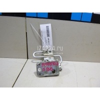 Петля двери передней правой нижняя VAG Passat [B6] (2005 - 2010) 3C8831412A