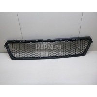 Решетка в бампер Renault Sandero (2009 - 2014) 8200735103