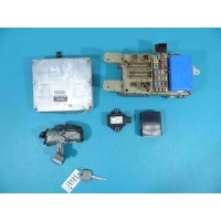 Блок управления комплект toyota corolla e12 2.0 d4d