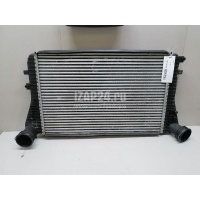 Интеркулер VAG Jetta (2006 - 2011) 1K0145803AE