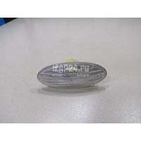 Повторитель на крыло белый Nissan Micra (K12E) (2002 - 2010) 2616089900