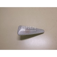 Повторитель на крыло правый белый Renault Sandero (2009 - 2014) 8200602765