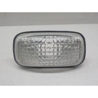 Повторитель на крыло белый Nissan Almera Classic (B10) (2006 - 2013) 2616095F0A
