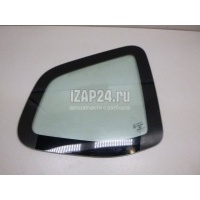Стекло кузовное глухое правое Renault Duster (2012 - ) 833068568R