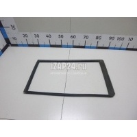 Уплотнитель стекла двери Mitsubishi Pajero/Montero III (V6, V7) (2000 - 2006) MR436989