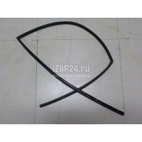Уплотнитель стекла двери Mitsubishi L200 (K6,K7) (1996 - 2006) MR181755