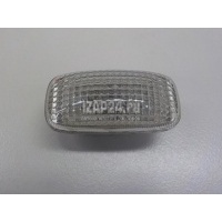Повторитель на крыло белый Nissan Primera P12E (2002 - 2007) 26160AU300