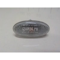 Повторитель на крыло белый Mazda Mazda 2 (DE) (2007 - 2014) GJ6A51120E