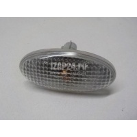 Повторитель на крыло белый Mazda Mazda 2 (DE) (2007 - 2014) GJ6A51120C