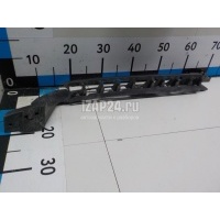 Направляющая заднего бампера правая VAG Octavia (A7) (2013 - ) 5E5807864