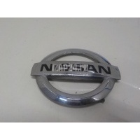 Эмблема на крышку багажника Nissan Navara (D40) (2005 - 2015) 90891EB360