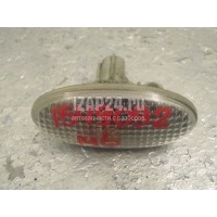 Повторитель на крыло белый Mazda Mazda 2 (DE) (2007 - 2014) GJ6A51120E