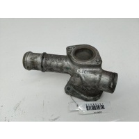 Фланец (тройник) системы охлаждения Volkswagen Golf-4 2000 038121133J