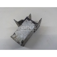 Кронштейн усилителя переднего бампера правый Land Rover Discovery II (1998 - 2004) DXE000040
