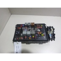 Блок предохранителей GM Astra J (2010 - ) 13302311