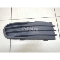 Заглушка бампера правая Volvo S40 (2004 - 2012) 30657010
