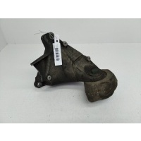 Кронштейн КПП опорный Правая Audi A4(B5) 1995 8D0399114L