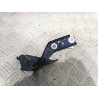 Петля капота левая Volkswagen Fox (2005-2011) 2006 5Z0823301A