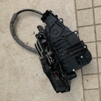 замок двери передней левой Mercedes-Benz GL-Класс 2013 A2227200535