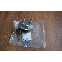 Правая подушка задней балки peugeot 306 sasic