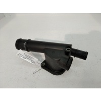 Фланец (тройник) системы охлаждения Volkswagen Touran 2005 038121132G