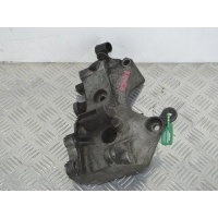 Кронштейн генератора Renault Sandero 1 (2009-2014) 2010 8200941119