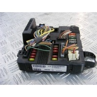 Блок предохранителей Renault Scenic 2 (2003-2009) 2004 8200306032