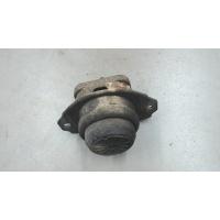 Подушка крепления двигателя Land Rover Discovery 3 2004-2009 2006 KKB500441