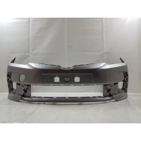 бампер Toyota Corolla E180 5211902F30