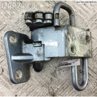 Петля двери передней правой Volkswagen Passat B6 2005 3C0831412C