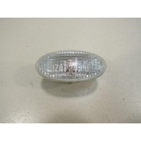 Повторитель на крыло белый Mazda Mazda 2 (DE) (2007 - 2014) GJ6A51120C