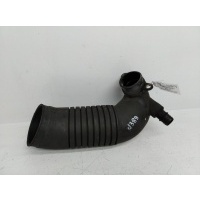 Патрубок воздушного фильтра Volkswagen Passat B5+ (GP) 2001 8D0129615K