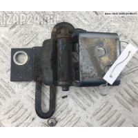 Петля двери Перед. Правая Audi A4 B5 (1994-2001) 1995 8D0831412A